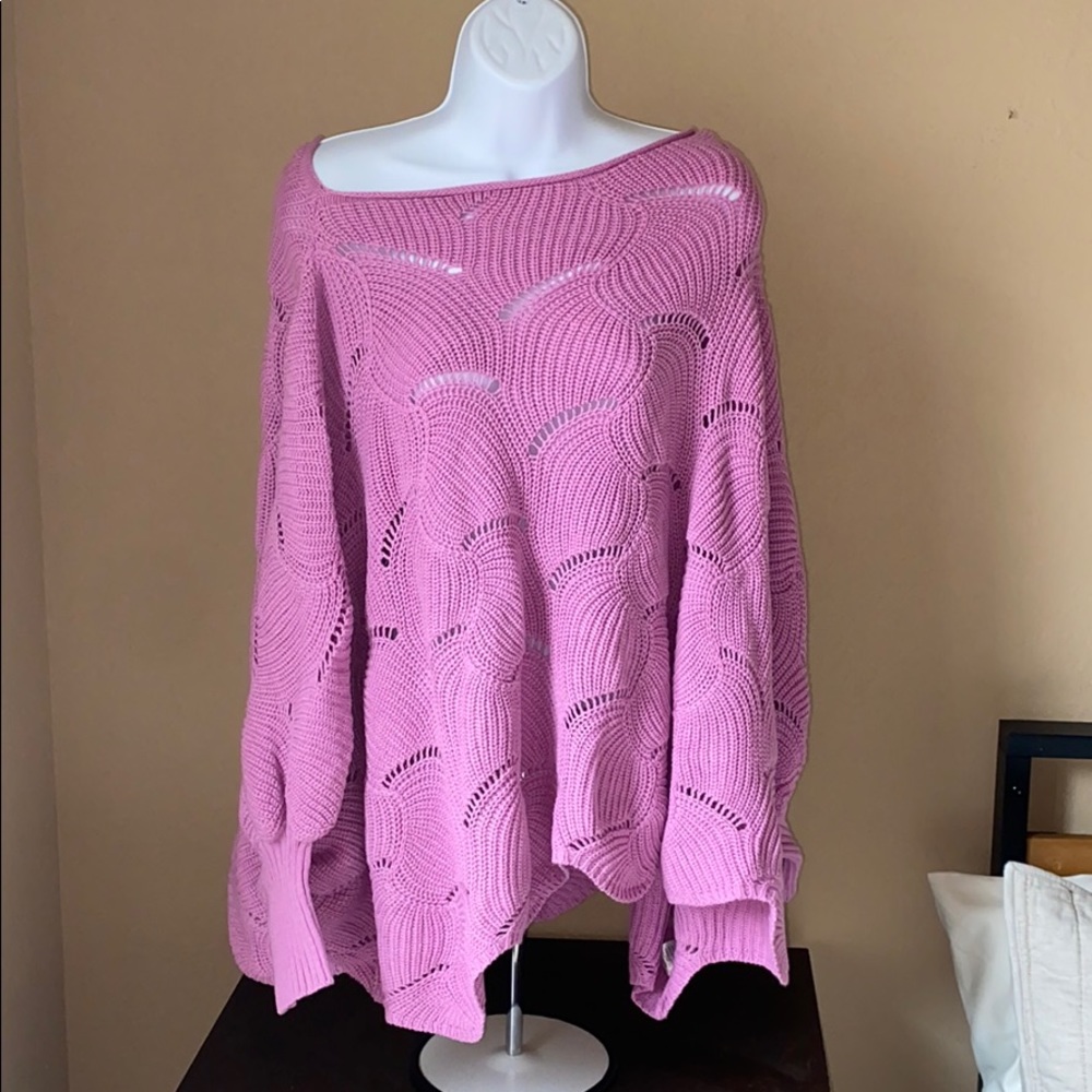 sweater (never worn)